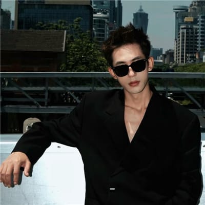 عدیل خان avatar